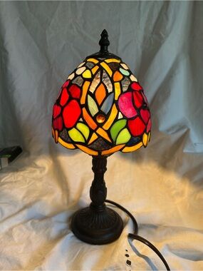 Stained Glass Floral Table Lamp - about 13” tall